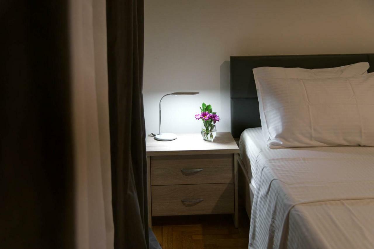 דירות אתונה Oro'S Stylish Kolonaki Flats Next To Metro & Museums מראה חיצוני תמונה